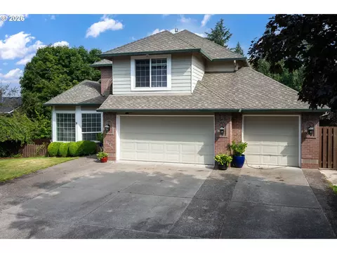 Exterior - 5435 SE Old Woods Loop, Gresham, OR 97080 photo 3 of 15