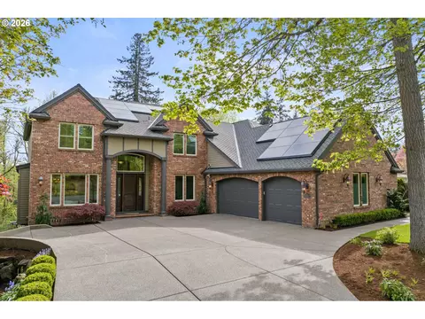 13056 Knaus Rd, Lake Oswego, OR 97034