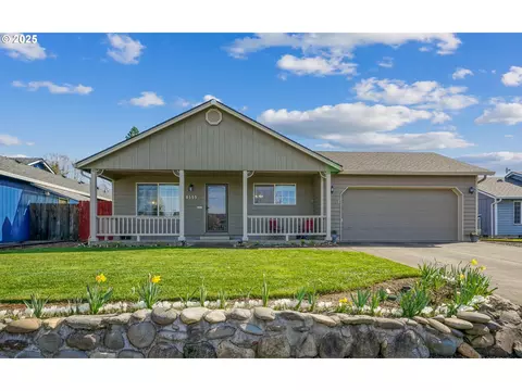 355 S 5th St, Jefferson, OR 97352