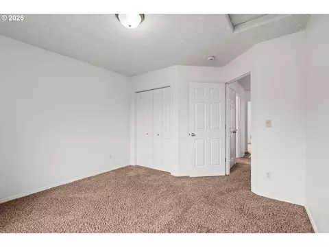 Bedroom - 1753 NW Wonderview Ave, Gresham, OR 97030 photo 3 of 8