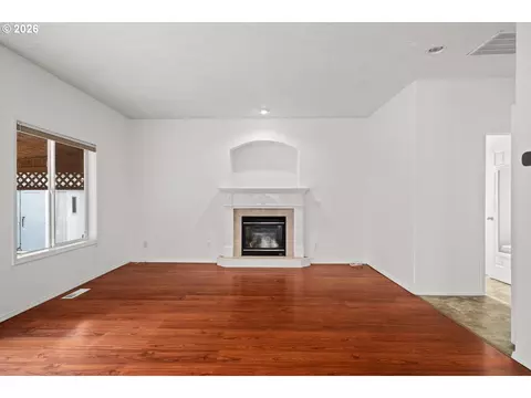 Living - 1753 NW Wonderview Ave, Gresham, OR 97030 photo 6 of 11