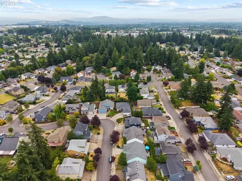 View/Area - 1753 NW Wonderview Ave, Gresham, OR 97030 photo 2 of 3
