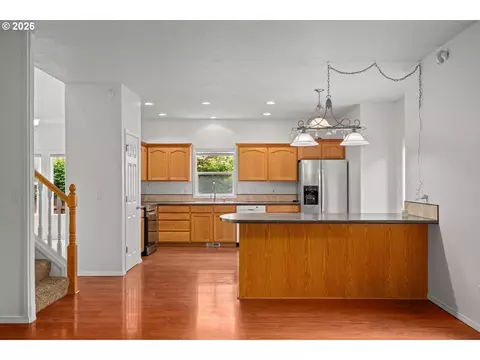 Kitchen - 1753 NW Wonderview Ave, Gresham, OR 97030 photo 1 of 4
