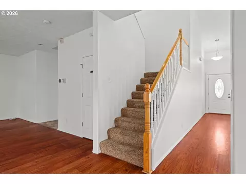 Entry Way - 1753 NW Wonderview Ave, Gresham, OR 97030 photo 1 of 2
