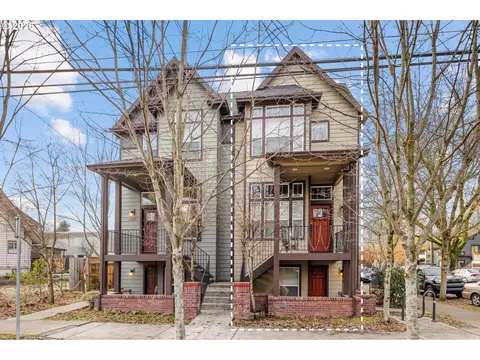 2301 SE 12th Ave #3, Portland, OR 97214