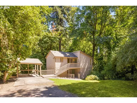 9520 SW 8th Ave, Portland, OR 97219