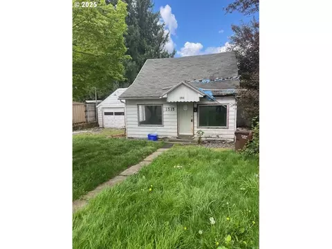 1515 Harrison St, Oregon City, OR 97045