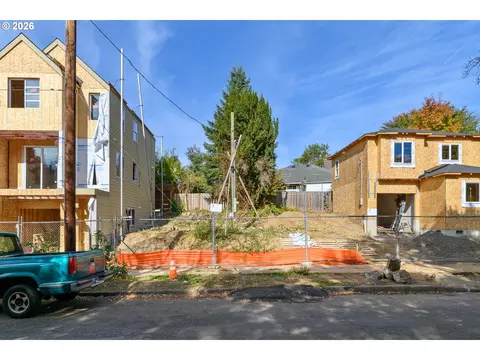 SE Waverleigh Blvd, Portland, OR 97202