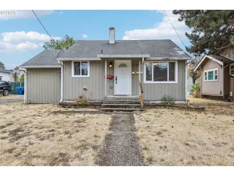 1540 SE Wilbur St, Salem, OR 97302