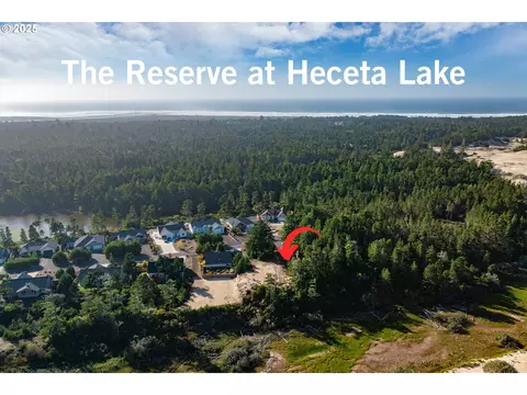 67 Lake Point Dr #67, Florence, OR 97439