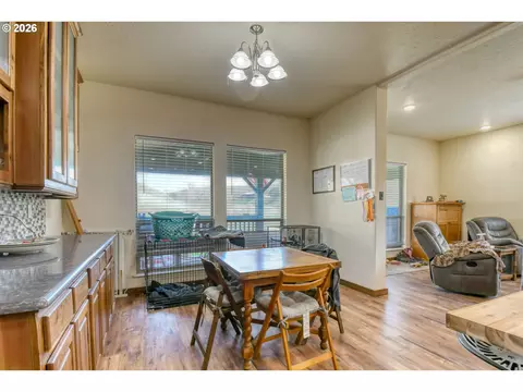 2221 NW Furnish Ave, Pendleton, OR 97801 photo 15