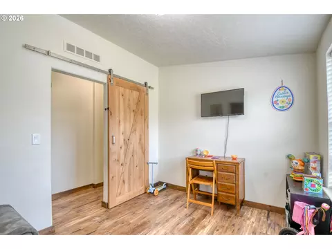 2221 NW Furnish Ave, Pendleton, OR 97801 photo 27