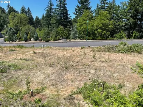 245 SW Sternwheeler Dr #24, Cascade Locks, OR 97014