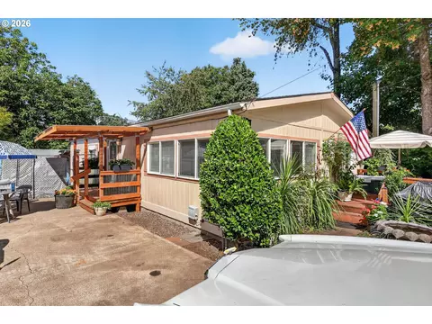 9015 NE Sumner St, Portland, OR 97220