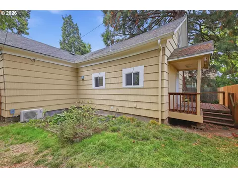 Other - 716 F St, Springfield, OR 97477 photo 8 of 8