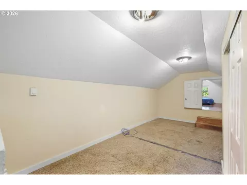Bedroom - 716 F St, Springfield, OR 97477 photo 9 of 11