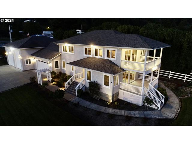 98694 Woodriff Ln, Brookings, OR 97415