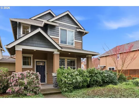 10564 NE Gateway St, Hillsboro, OR 97006