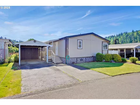 1307 S Water St #45, Silverton, OR 97381