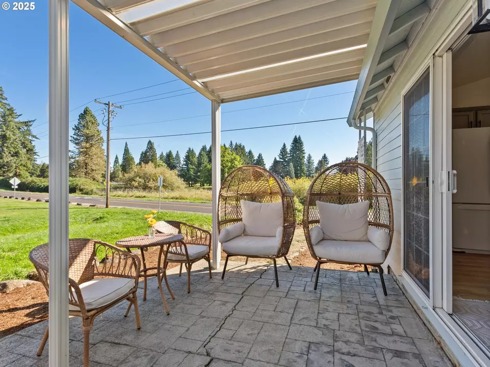 Exterior - 1002 40th St, Washougal, WA 98671 photo 5 of 9