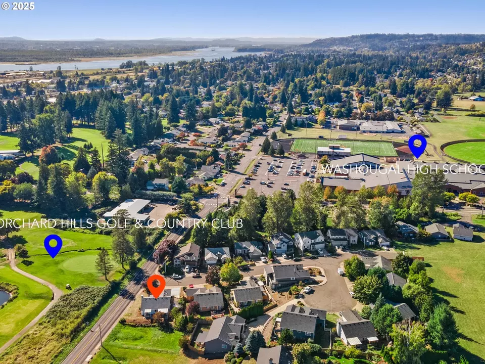 View/Area - 1002 40th St, Washougal, WA 98671 photo 6 of 8