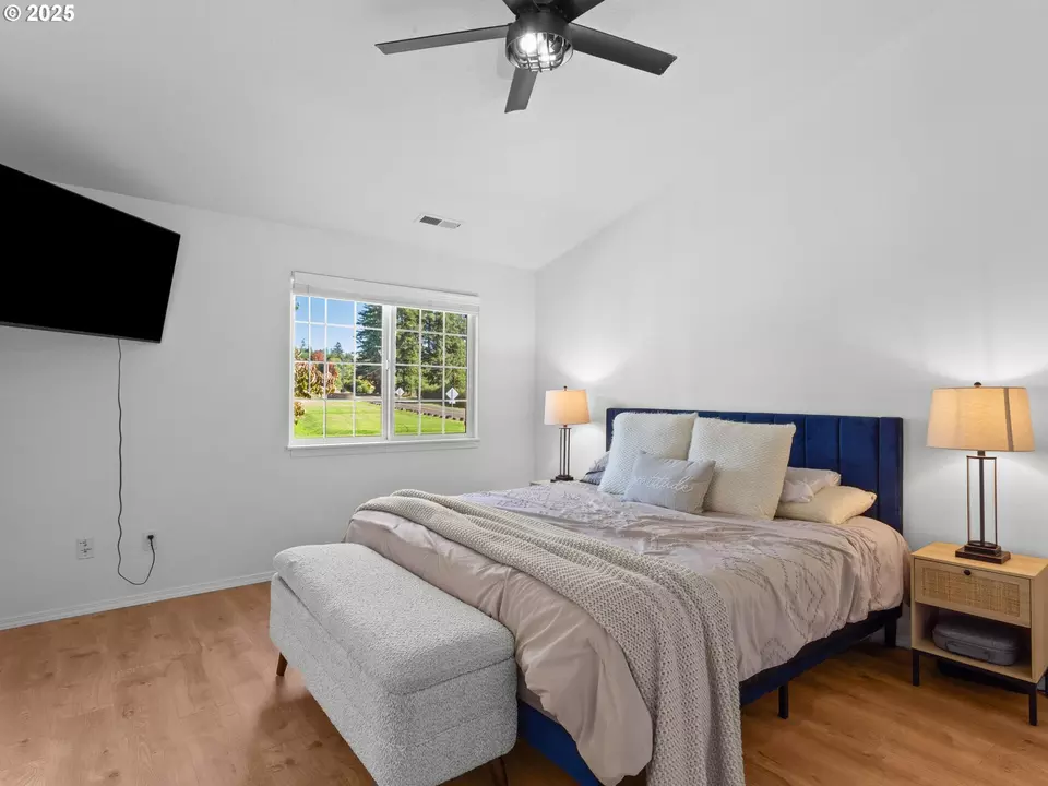Bedroom - 1002 40th St, Washougal, WA 98671 photo 1 of 5