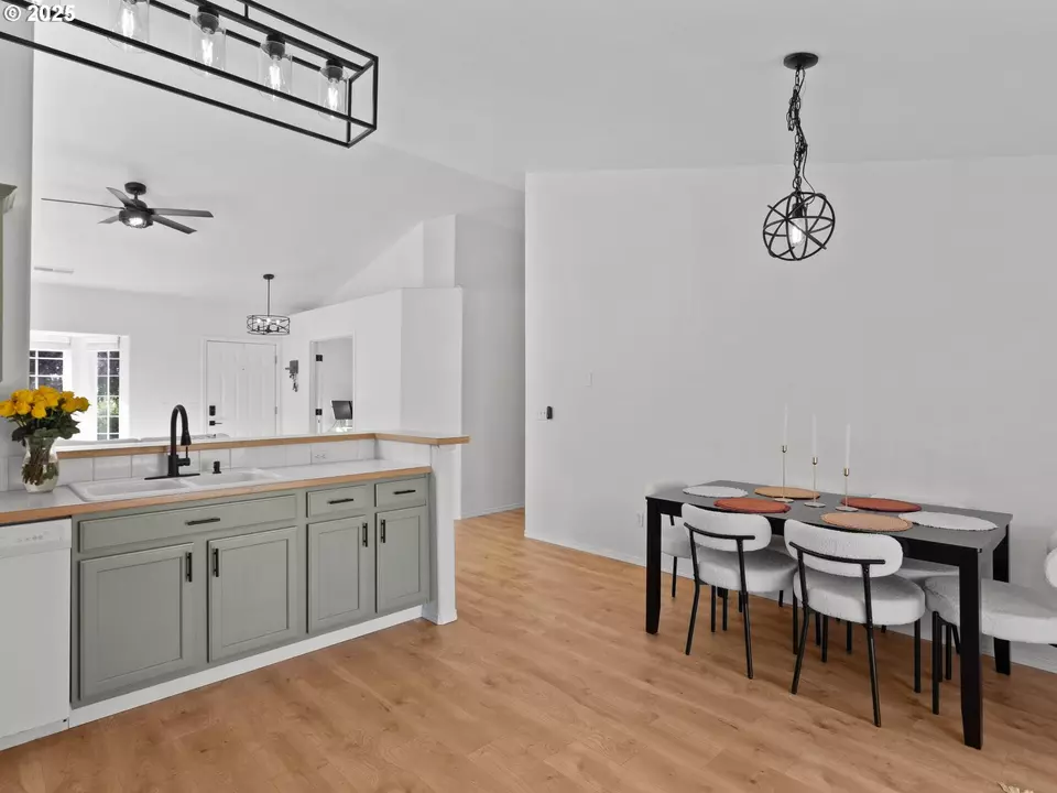 Other - 1002 40th St, Washougal, WA 98671 photo 4 of 10