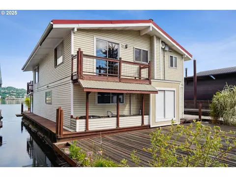 6901 SE Oaks Park Way #1, Portland, OR 97202