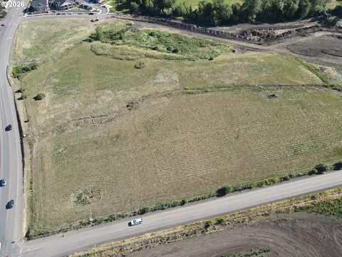N Phoenix Rd, Medford, OR 97501