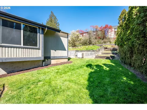 Exterior - 13 Judith Pl, Longview, WA 98632 photo 12 of 15