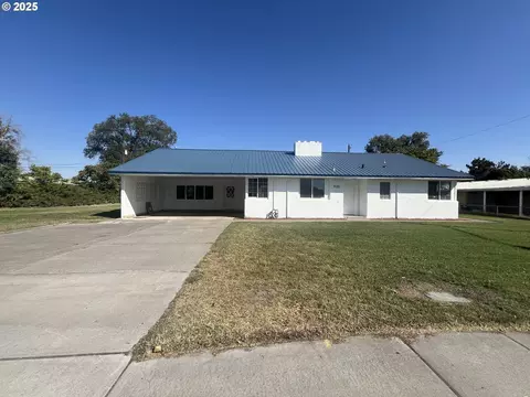 905 SW 11th St, Hermiston, OR 97838