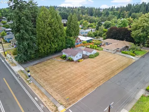 2696 SE Lake Rd, Milwaukie, OR 97222