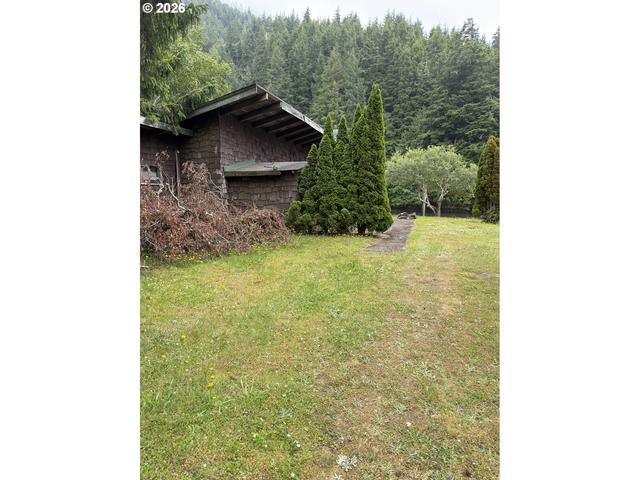 1888 S Windy Bend Dr, Lincoln City, OR 97367