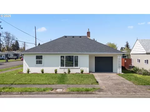 390 S 7th St, Lebanon, OR 97355