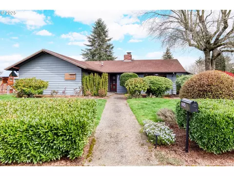 6615 SE Pine Creek Way, Milwaukie, OR 97267