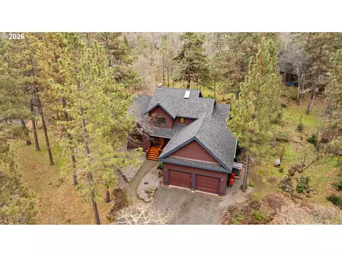 6850 Oakbrook Ln, Mosier, OR 97040