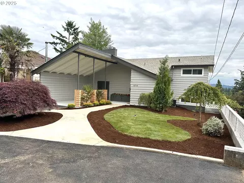 4714 SE Flavel Dr, Portland, OR 97206