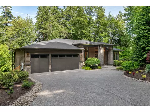 1221 Glenmorrie Dr, Lake Oswego, OR 97034