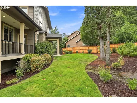 Exterior - 6107 Forest Ridge Dr, Springfield, OR 97478 photo 9 of 11
