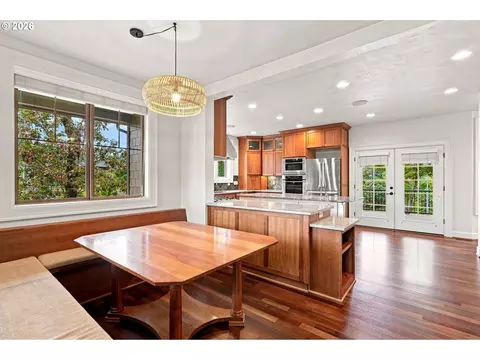 Kitchen - 6107 Forest Ridge Dr, Springfield, OR 97478 photo 2 of 2