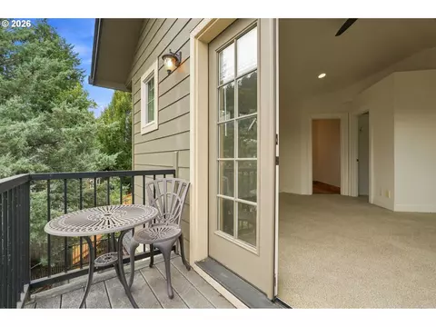 Exterior - 6107 Forest Ridge Dr, Springfield, OR 97478 photo 4 of 11