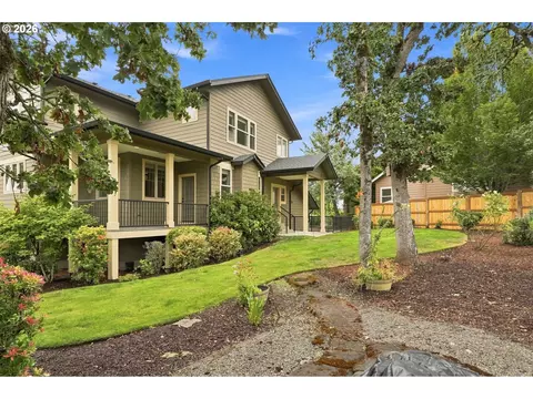 Exterior - 6107 Forest Ridge Dr, Springfield, OR 97478 photo 5 of 11