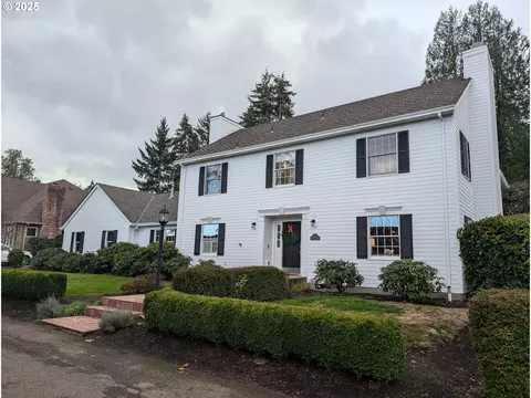 8510 SW Jamieson Rd, Portland, OR 97225