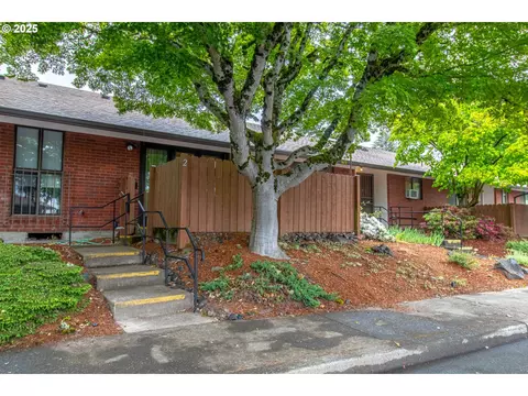 11545 SW Majestic Ln #2, Portland, OR 97224