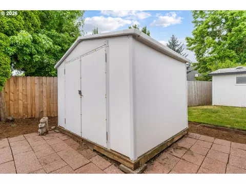 3700 Babcock Ln, Eugene, OR 97401 photo 24