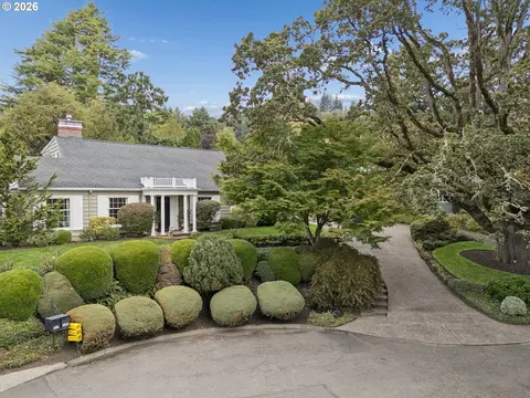 4620 SW 29th Pl, Portland, OR 97239