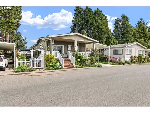 1800 Lakewood Ct #63, Eugene, OR 97402