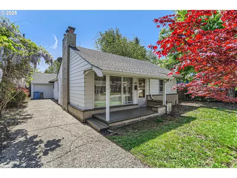 2809 E 27th St, Vancouver, WA 98661