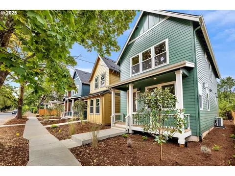 8417 N Gloucester Ave, Portland, OR 97203