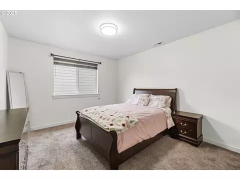 Bedroom - 102 N 35th Pl, Cornelius, OR 97113 photo 8 of 8